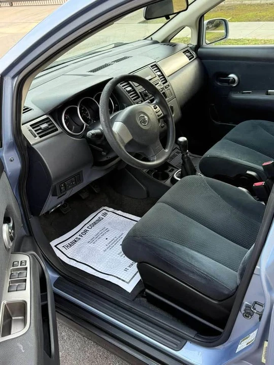 2010 Nissan Versa - Image 3 of 7