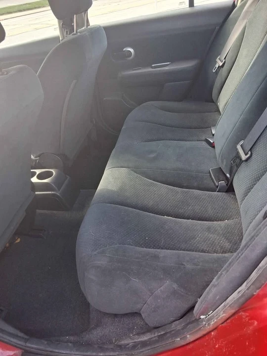 2010 Nissan Versa - Image 8 of 9