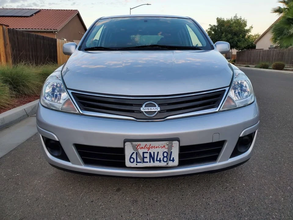 2010 Nissan Versa - Image 3 of 18