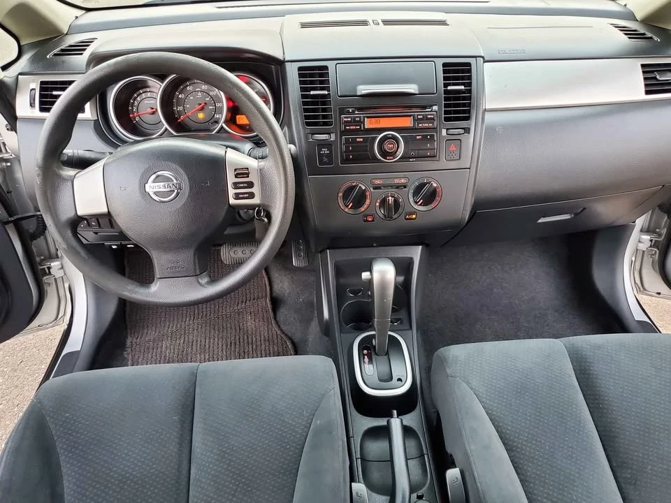 2010 Nissan Versa - Image 15 of 18