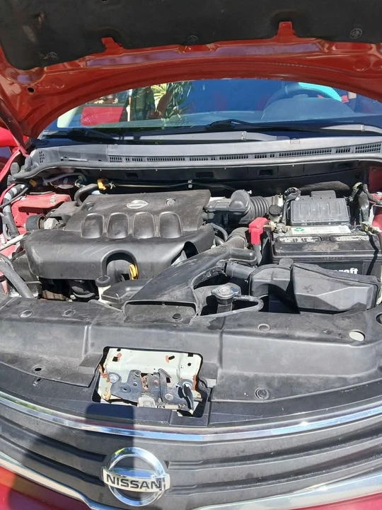 2010 Nissan Versa - Image 6 of 6