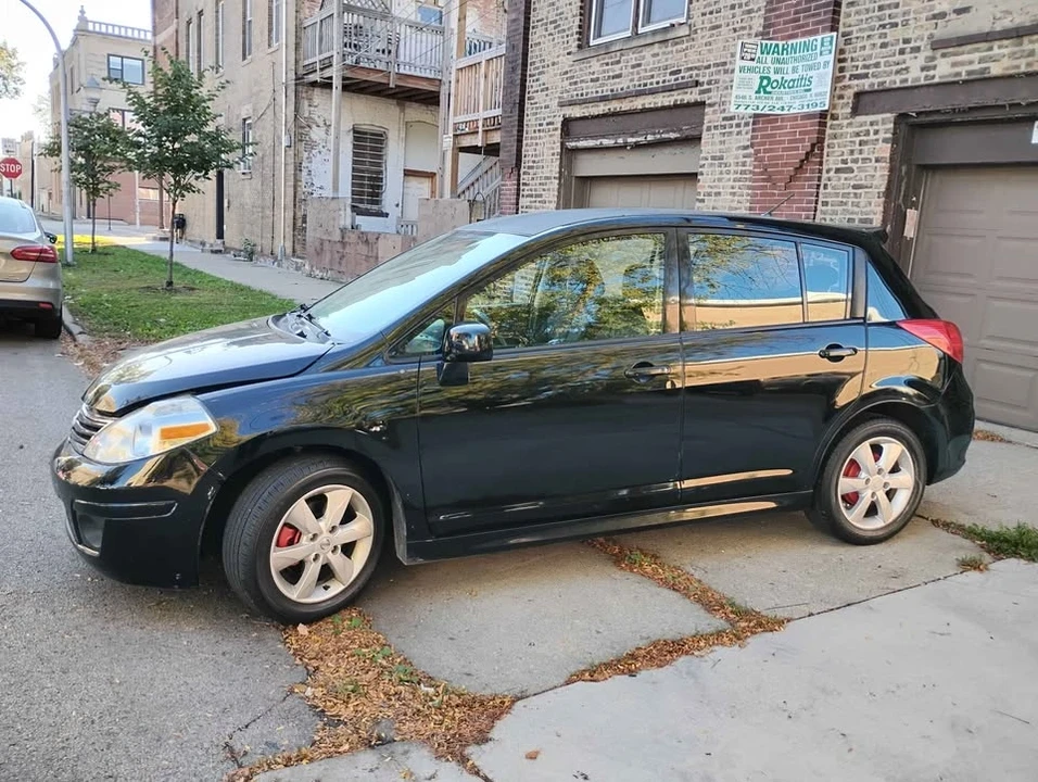 2010 Nissan Versa - Image 3 of 14