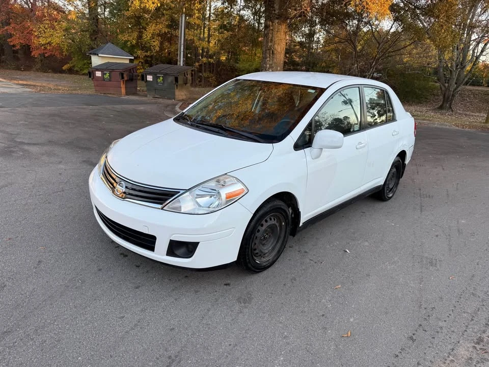 2010 Nissan Versa - Image 5 of 6