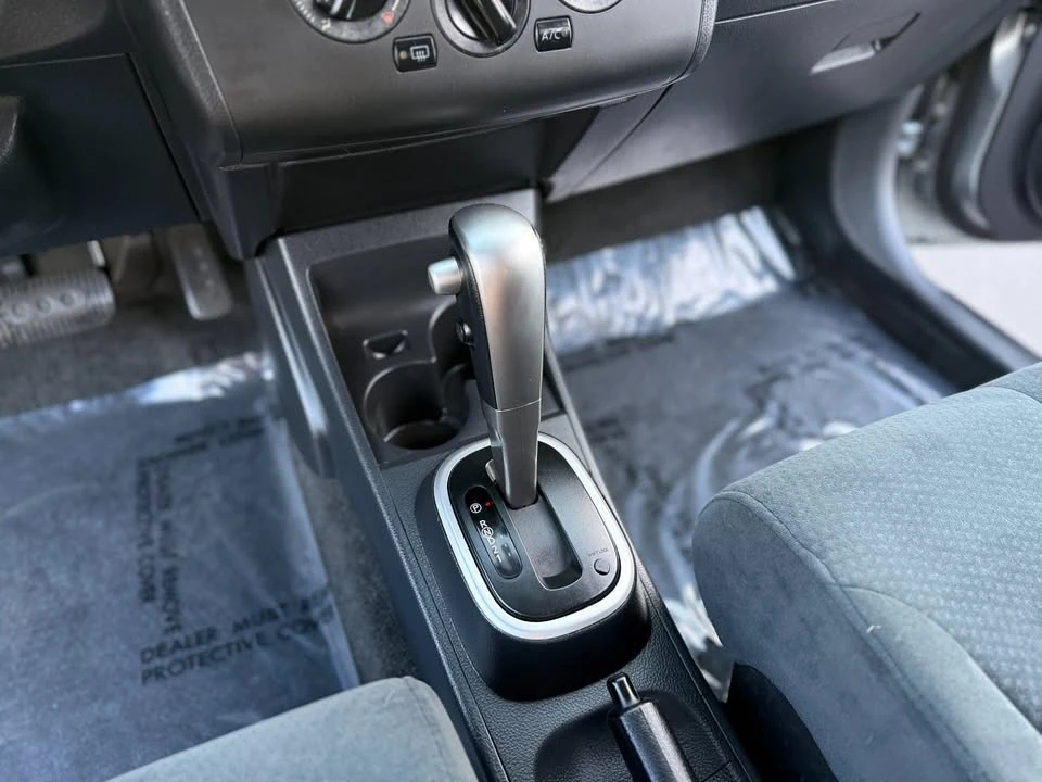 2010 Nissan Versa - Image 15 of 16