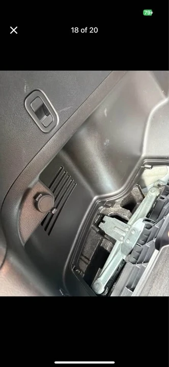 2010 Nissan Rogue - Image 12 of 19