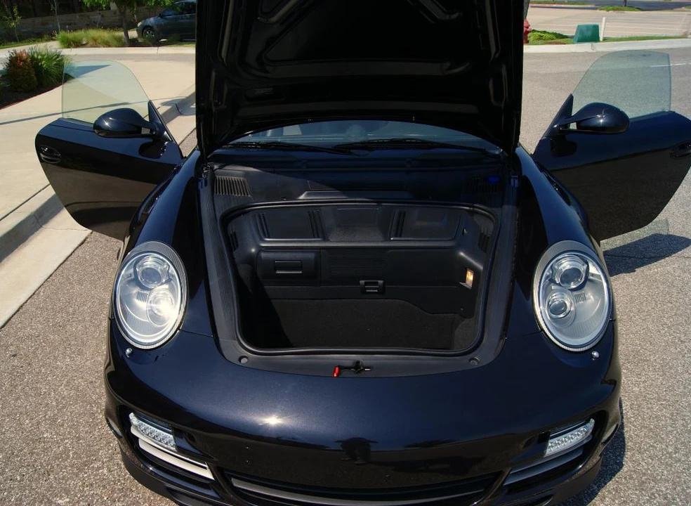 2010 Porsche 997 Turbo - Image 11 of 31