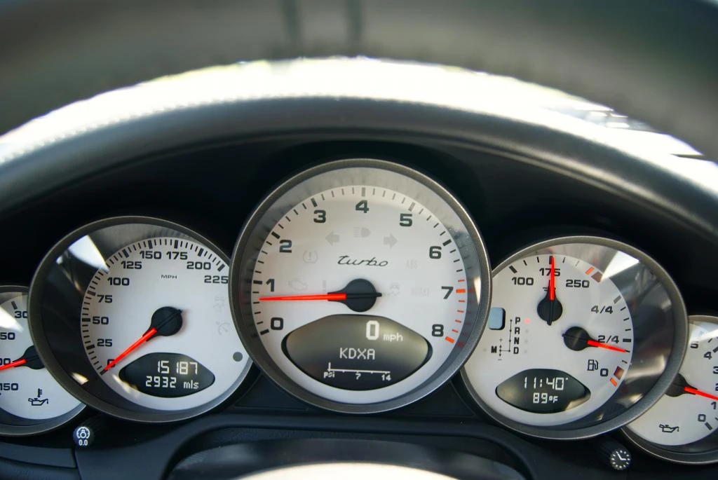2010 Porsche 997 Turbo - Image 16 of 31