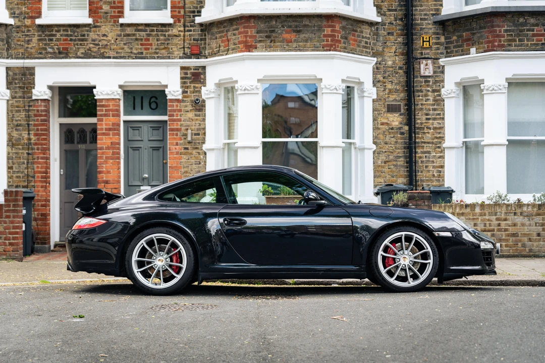 2010 Porsche 997 Carrera 4S - Image 9 of 31