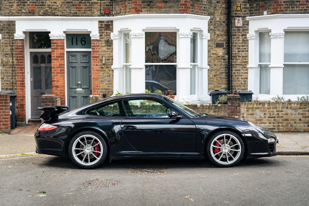 2010 Porsche 997 Carrera 4S - Image 17 of 31