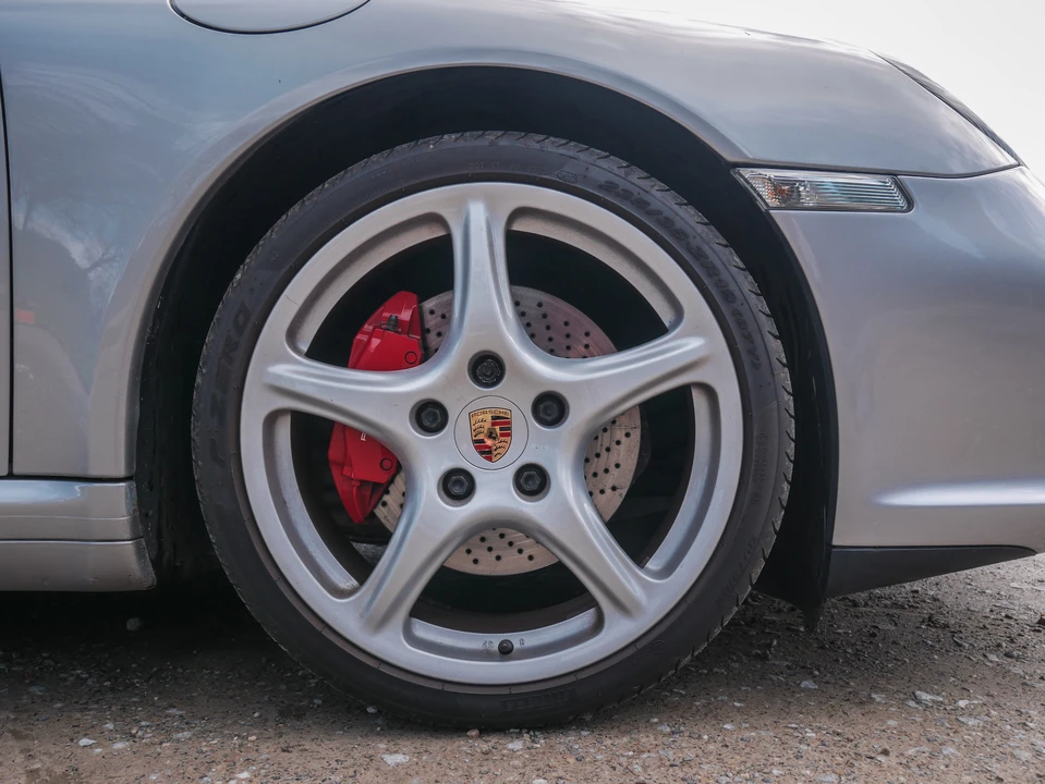 2010 Porsche 997 Carrera 4S - Image 11 of 31