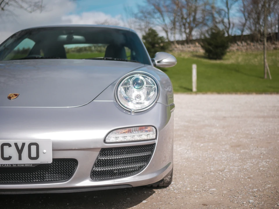 2010 Porsche 997 Carrera 4S - Image 13 of 31