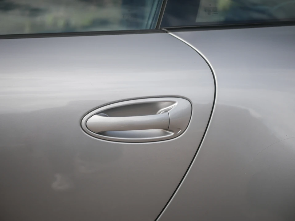 2010 Porsche 997 Carrera 4S - Image 21 of 31