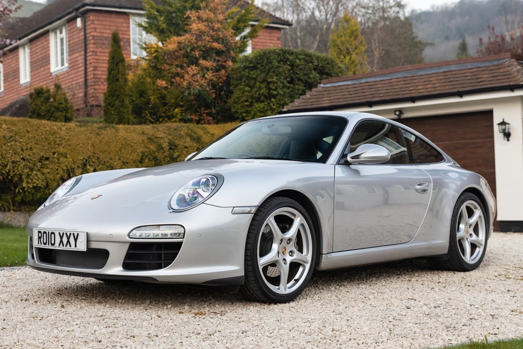 2010 Porsche 997 Carrera - Image 2 of 31