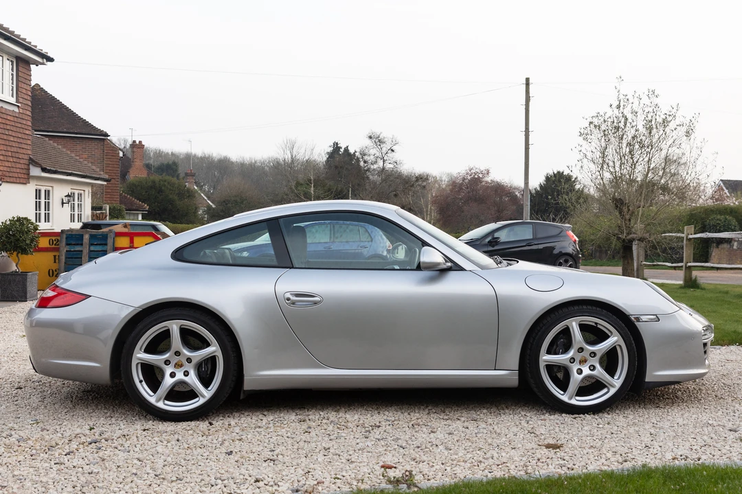 2010 Porsche 997 Carrera - Image 4 of 31
