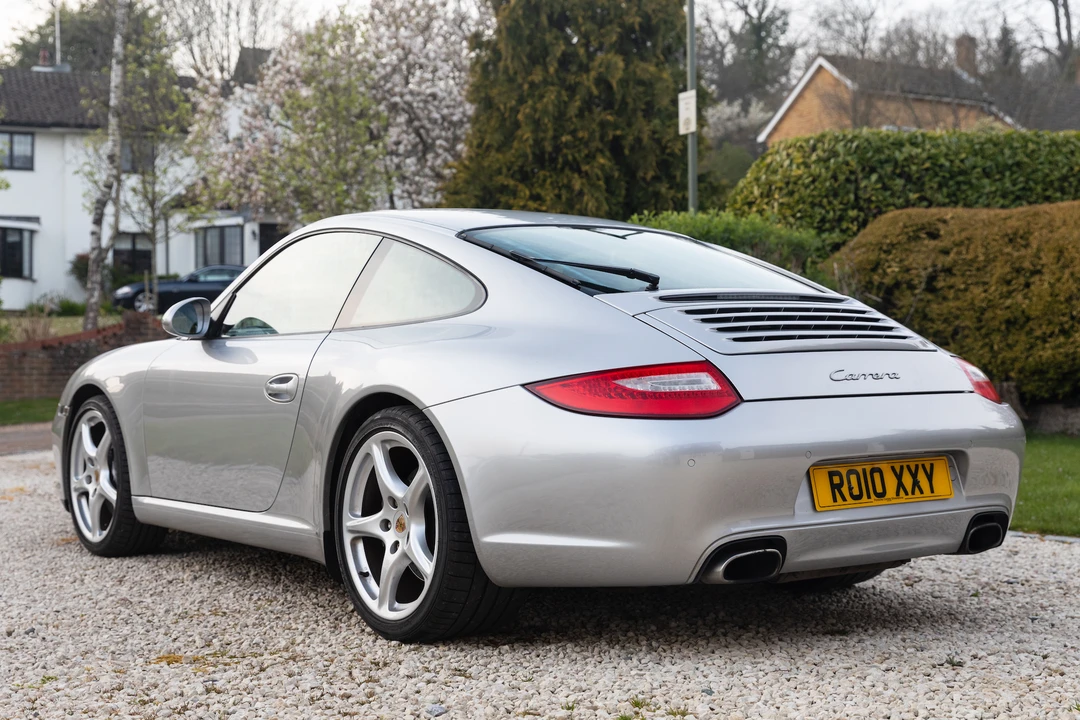 2010 Porsche 997 Carrera - Image 15 of 31