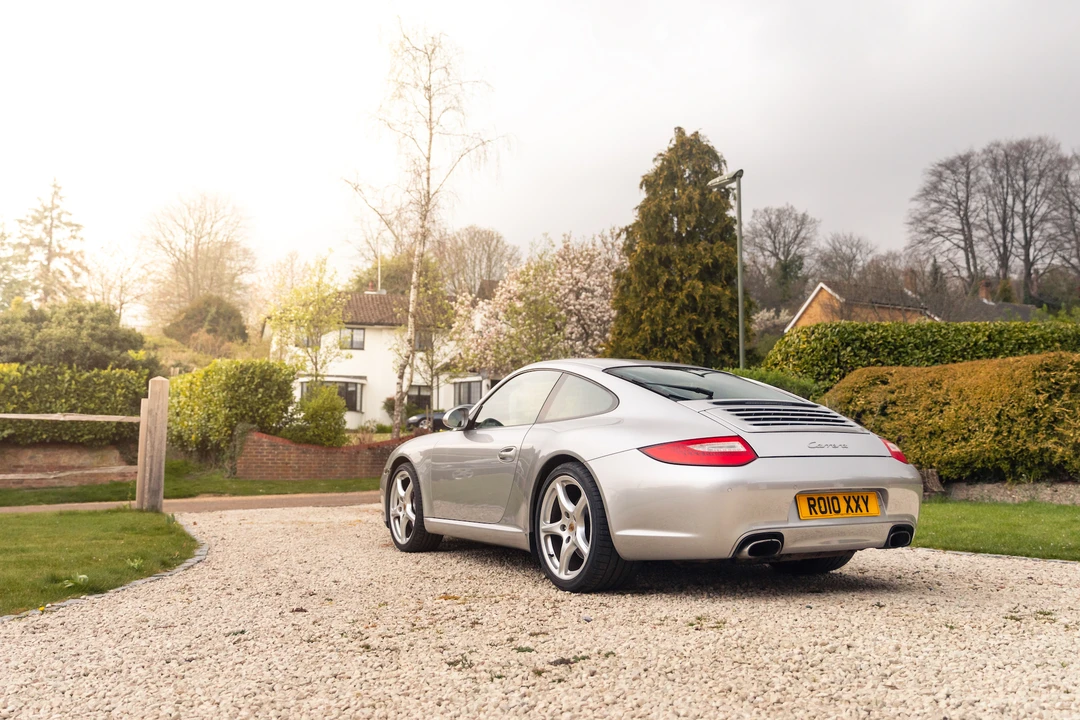 2010 Porsche 997 Carrera - Image 16 of 31