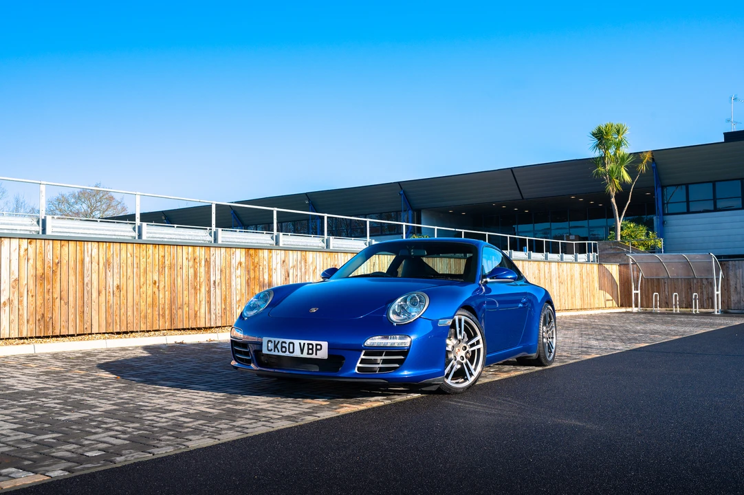 2010 Porsche 997 Carrera - Image 11 of 31