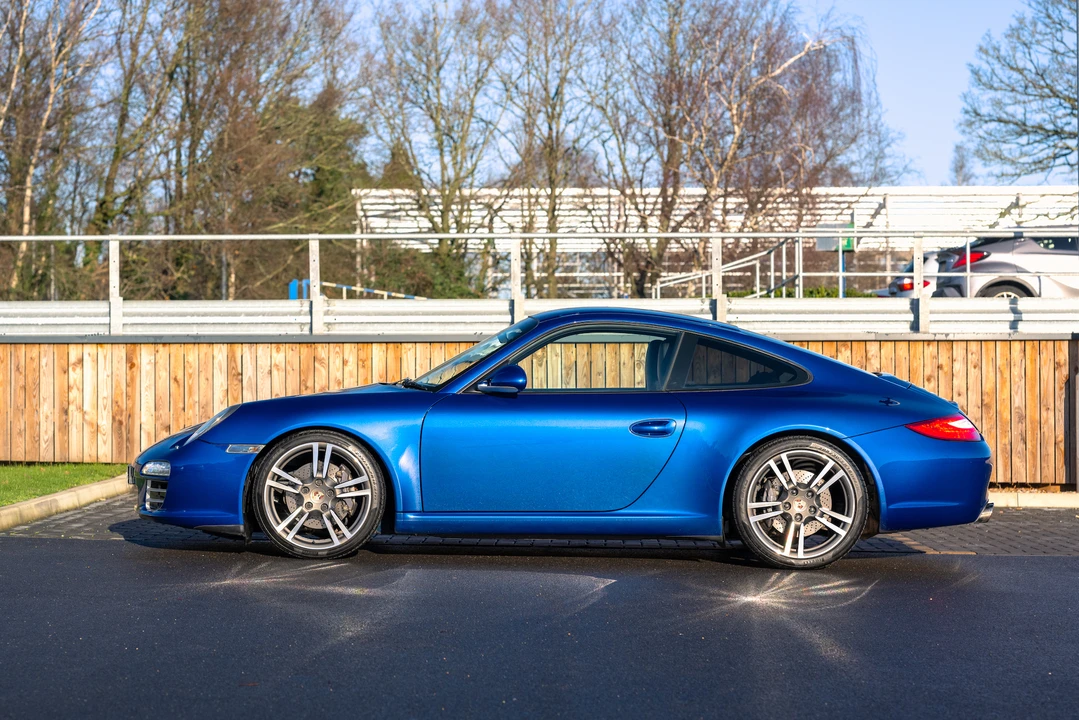 2010 Porsche 997 Carrera - Image 5 of 31