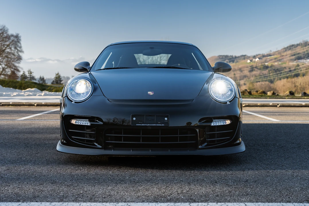 2010 Porsche 997 GT2 - Image 3 of 31