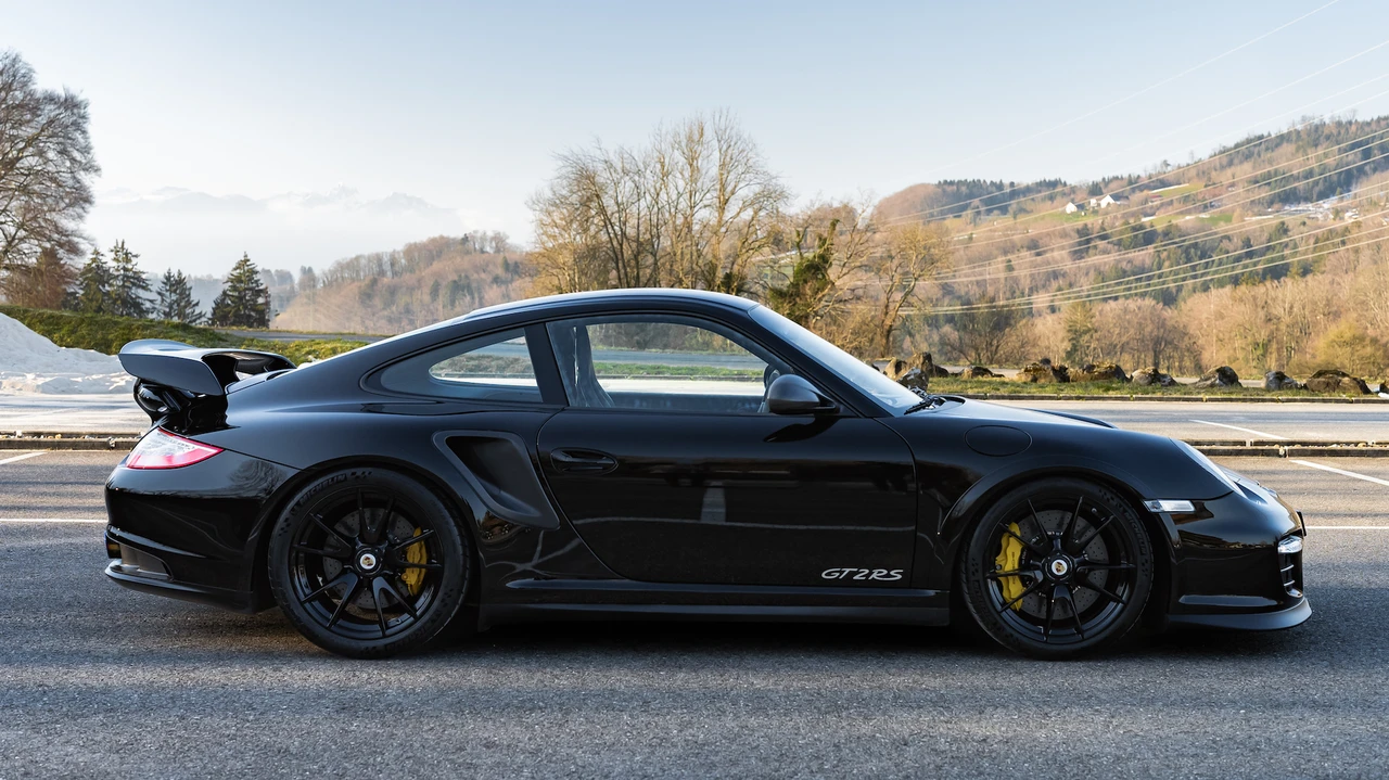 2010 Porsche 997 GT2 - Image 9 of 31
