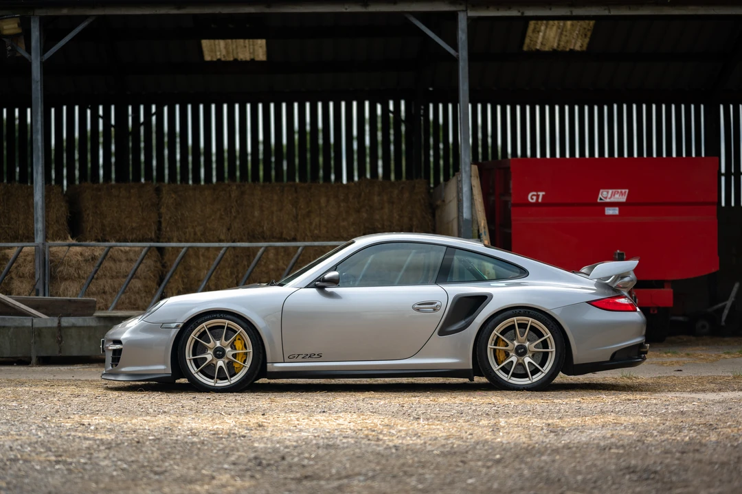 2010 Porsche 997 GT2 - Image 14 of 31