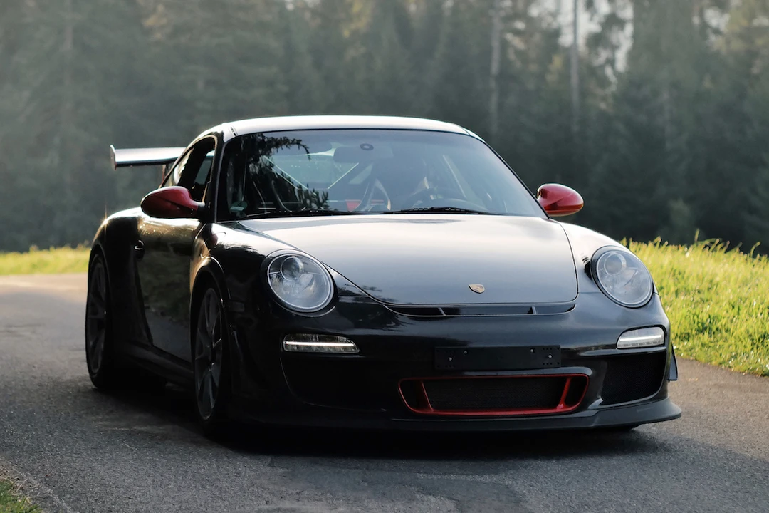 2010 Porsche 997 GT3 RS - Image 2 of 31