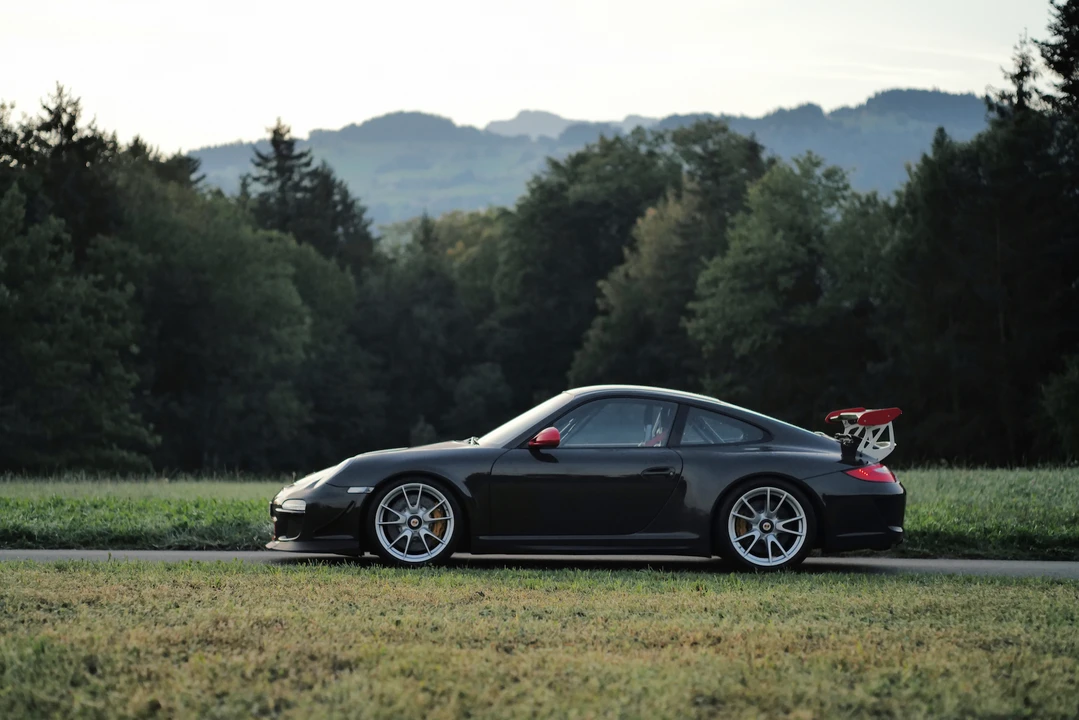 2010 Porsche 997 GT3 RS - Image 12 of 31