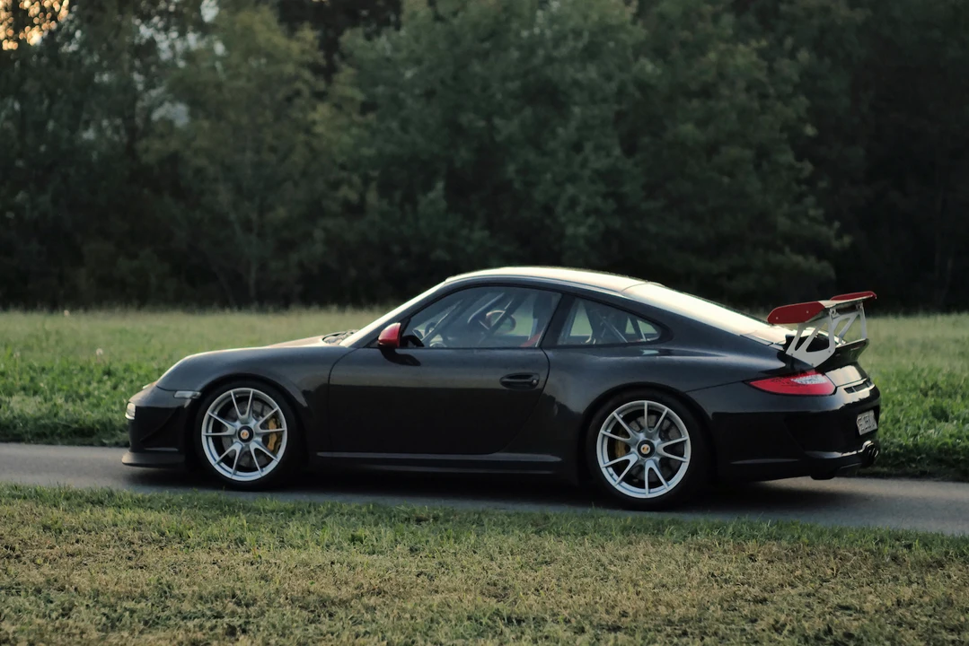 2010 Porsche 997 GT3 RS - Image 13 of 31