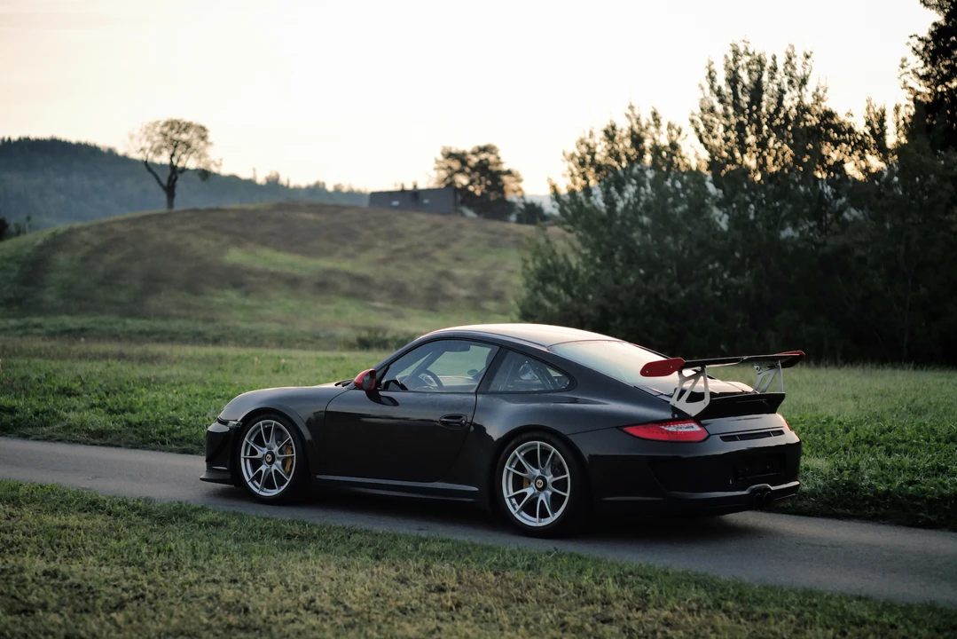 2010 Porsche 997 GT3 RS - Image 14 of 31