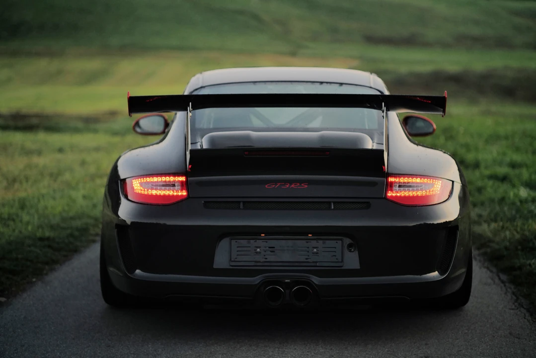 2010 Porsche 997 GT3 RS - Image 6 of 31