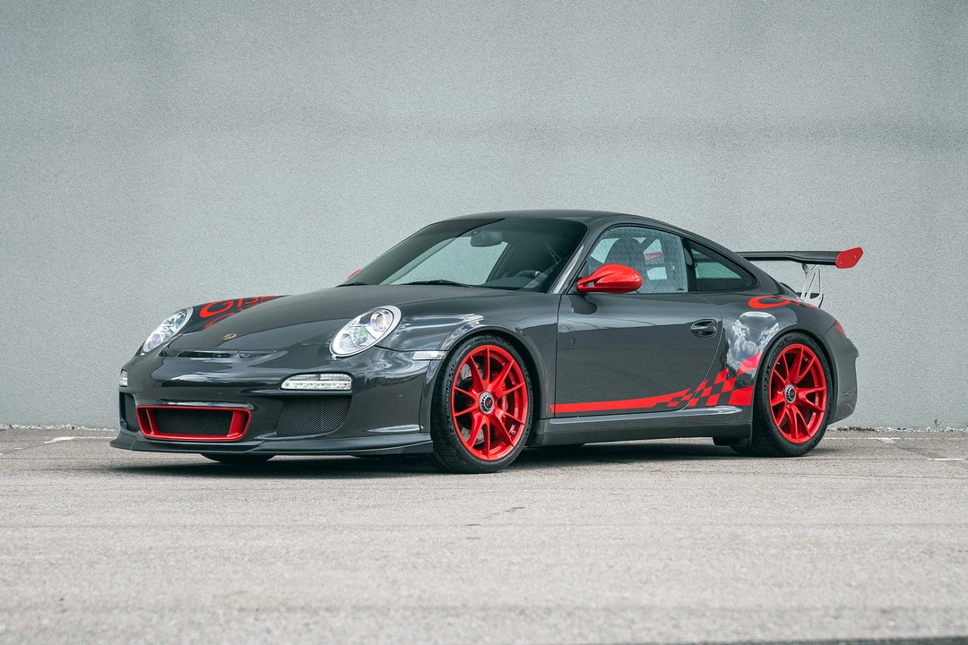 2010 Porsche 997 GT3 RS - Image 2 of 31