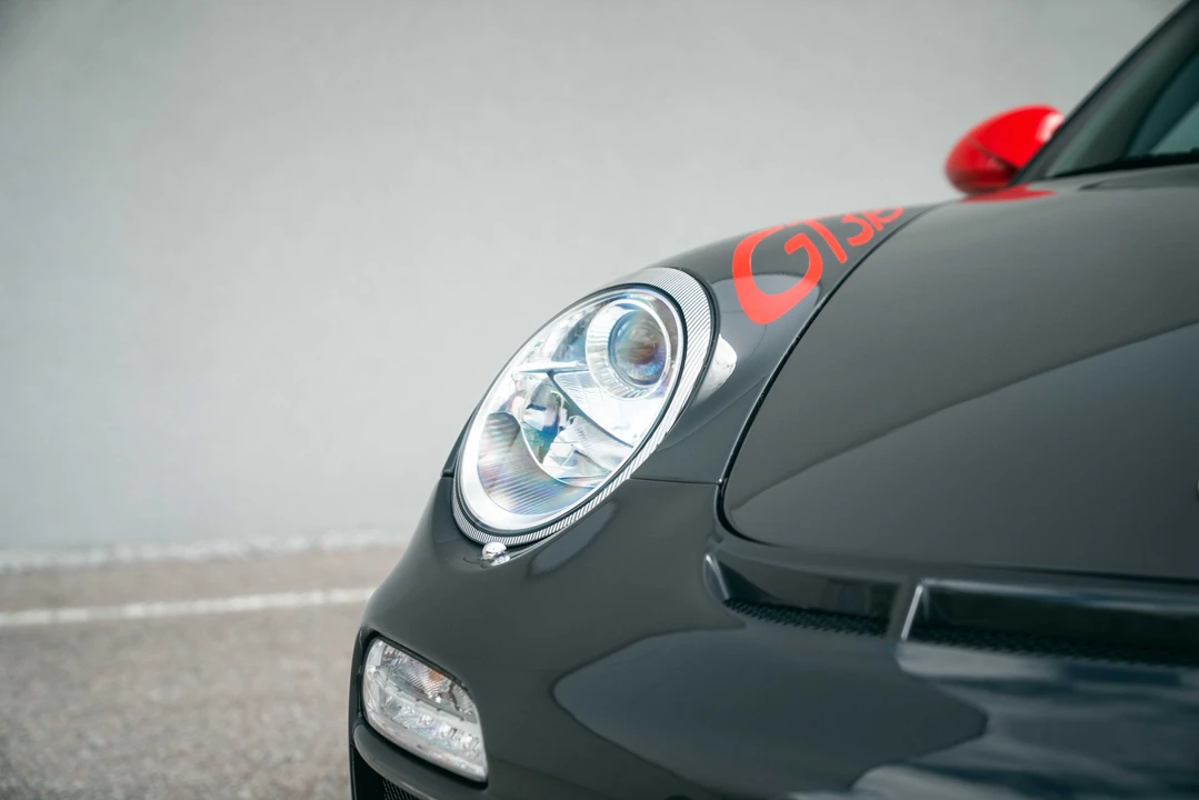 2010 Porsche 997 GT3 RS - Image 12 of 31