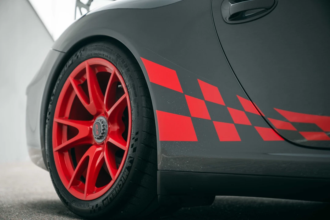 2010 Porsche 997 GT3 RS - Image 20 of 31