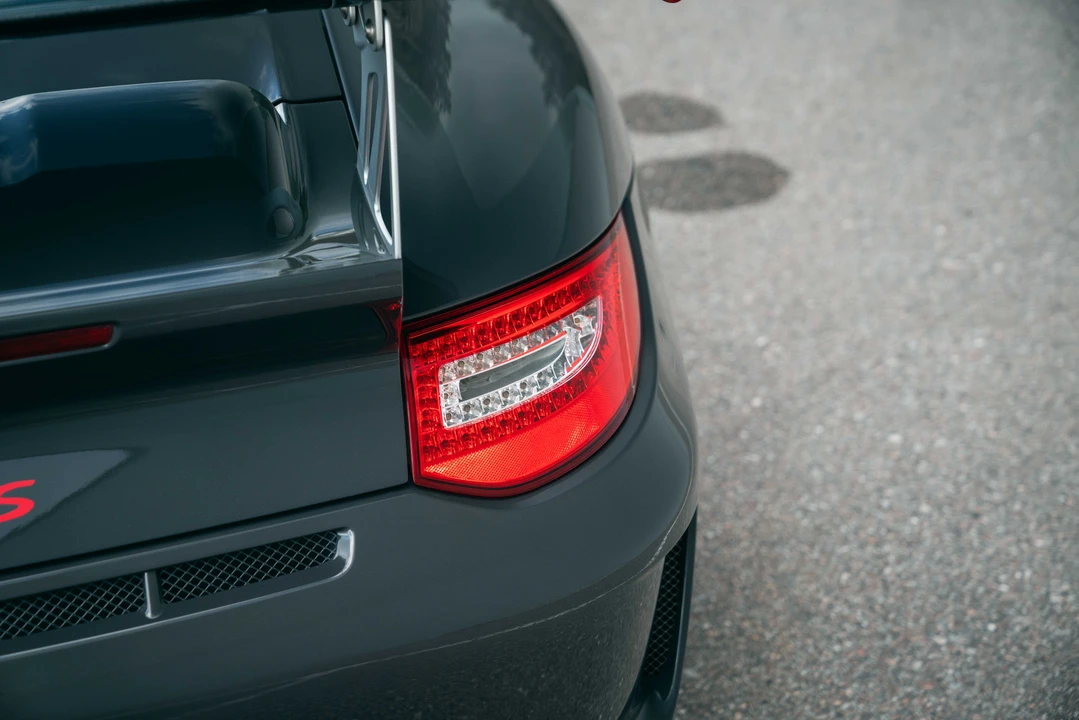 2010 Porsche 997 GT3 RS - Image 22 of 31