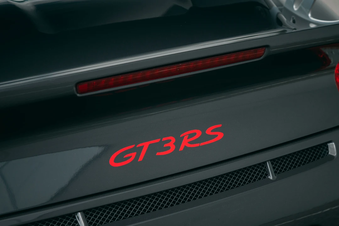2010 Porsche 997 GT3 RS - Image 27 of 31