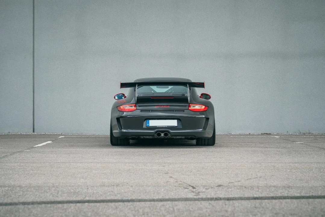 2010 Porsche 997 GT3 RS - Image 7 of 31