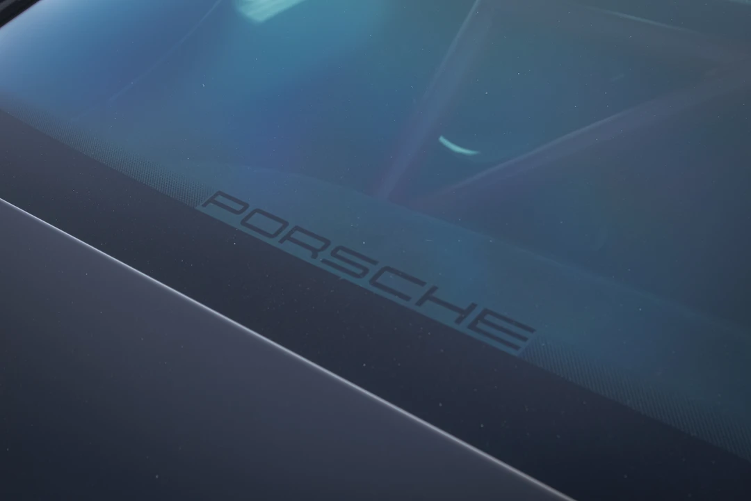 2010 Porsche 997 GT3 RS - Image 27 of 31