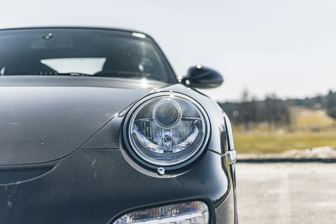 2010 Porsche 997 GT3 RS - Image 11 of 31