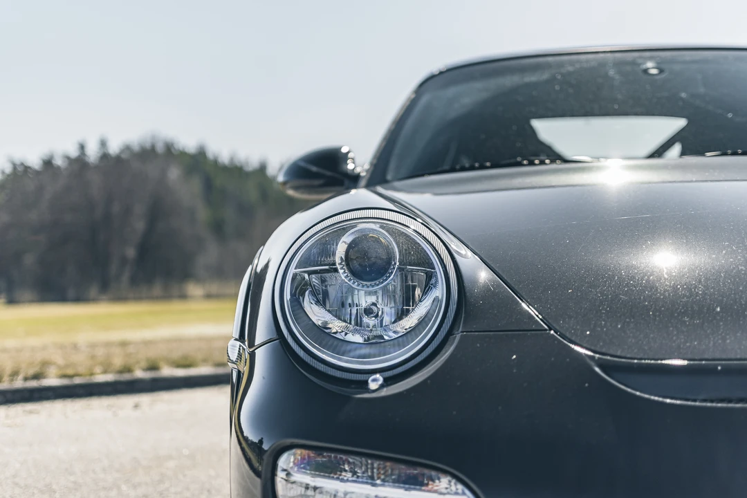 2010 Porsche 997 GT3 RS - Image 12 of 31