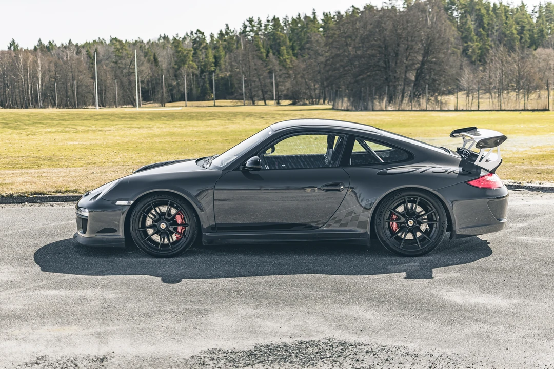 2010 Porsche 997 GT3 RS - Image 9 of 31
