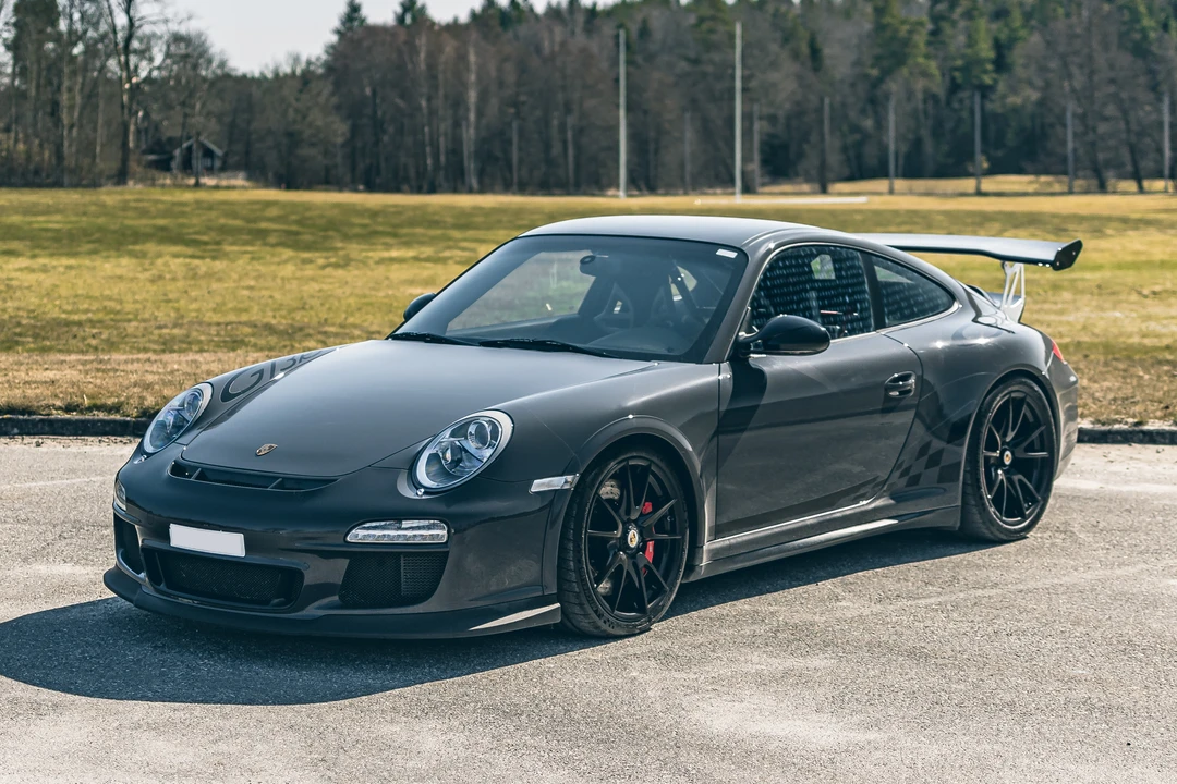 2010 Porsche 997 GT3 RS - Image 2 of 31