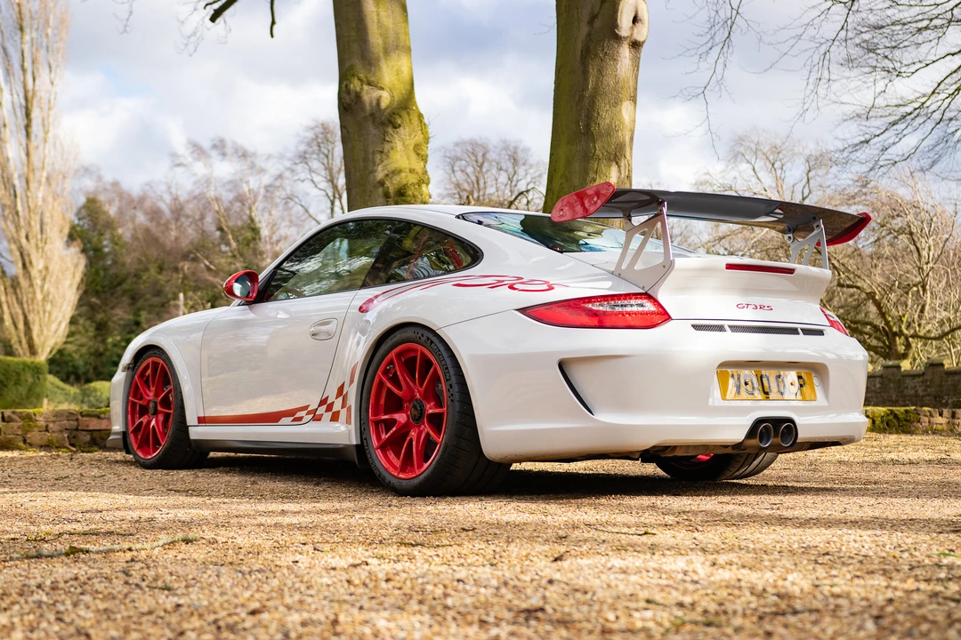 2010 Porsche 997 GT3 RS - Image 15 of 31