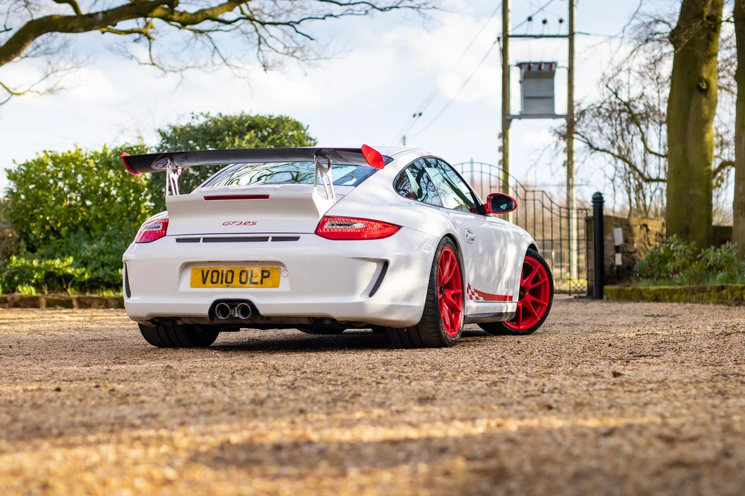 2010 Porsche 997 GT3 RS - Image 16 of 31
