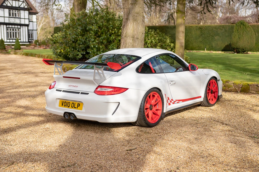 2010 Porsche 997 GT3 RS - Image 21 of 31
