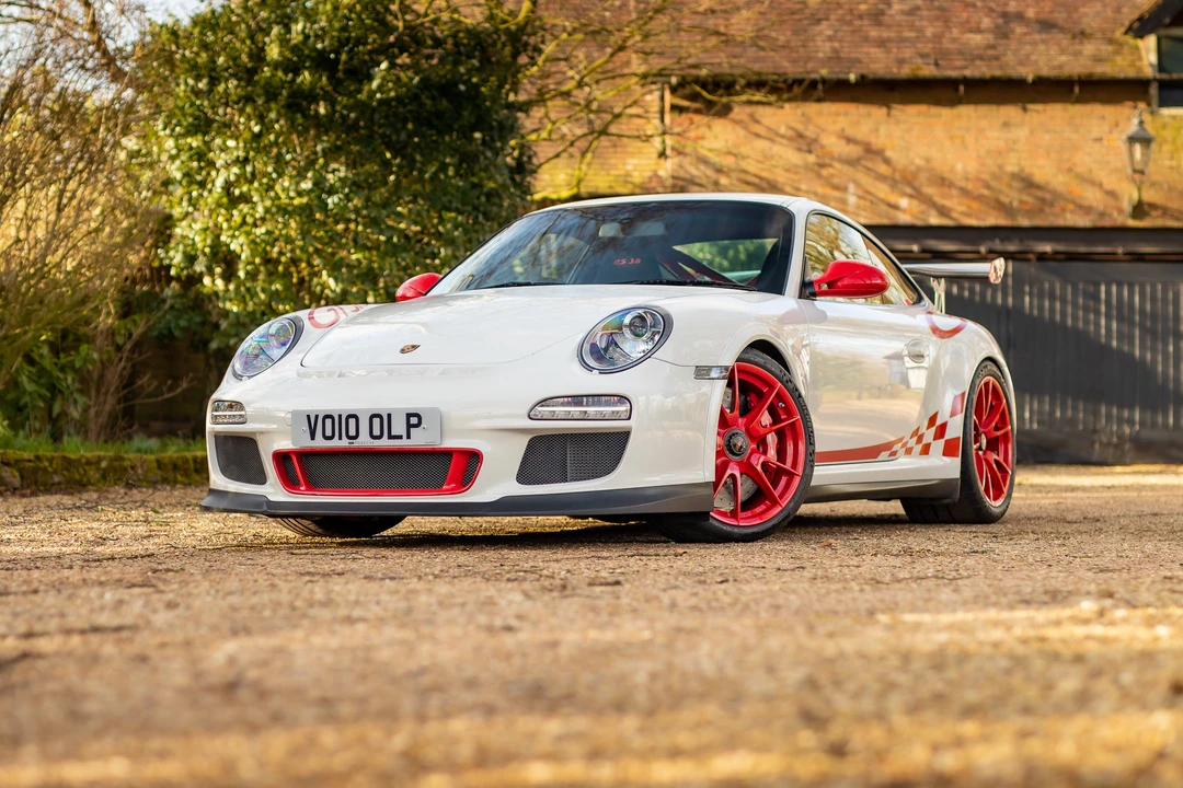 2010 Porsche 997 GT3 RS - Image 27 of 31