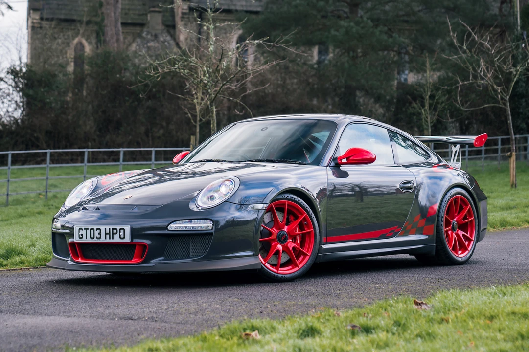 2010 Porsche 997 GT3 RS - Image 2 of 31