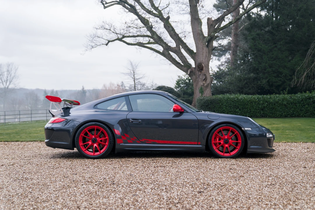 2010 Porsche 997 GT3 RS - Image 21 of 31