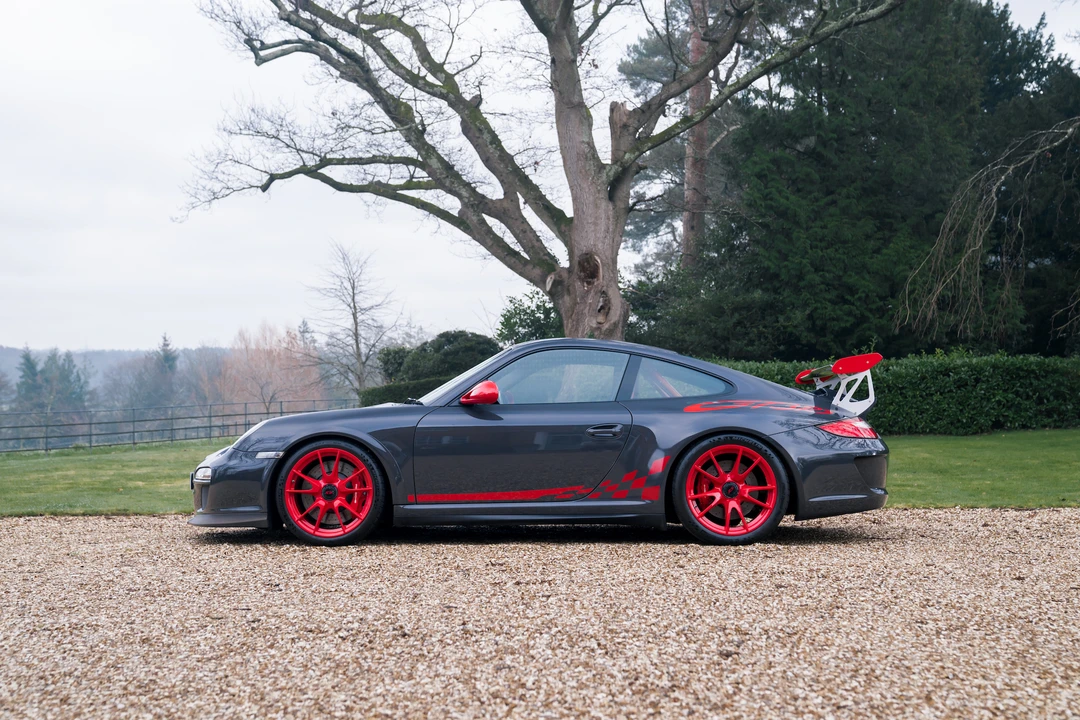 2010 Porsche 997 GT3 RS - Image 27 of 31