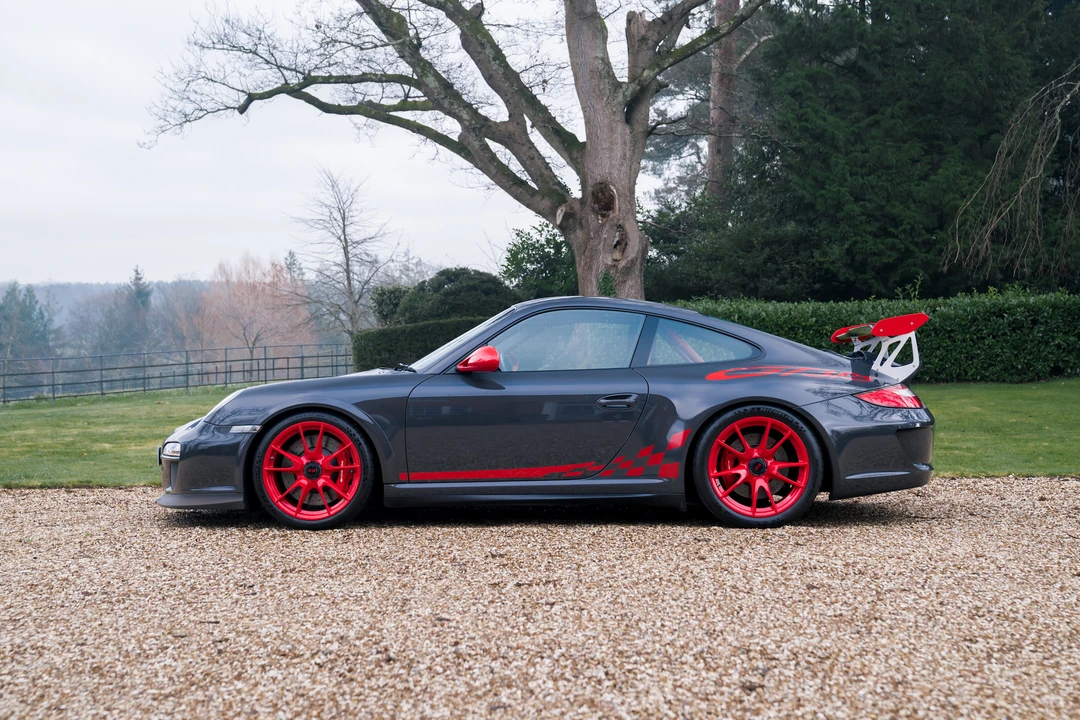 2010 Porsche 997 GT3 RS - Image 9 of 31
