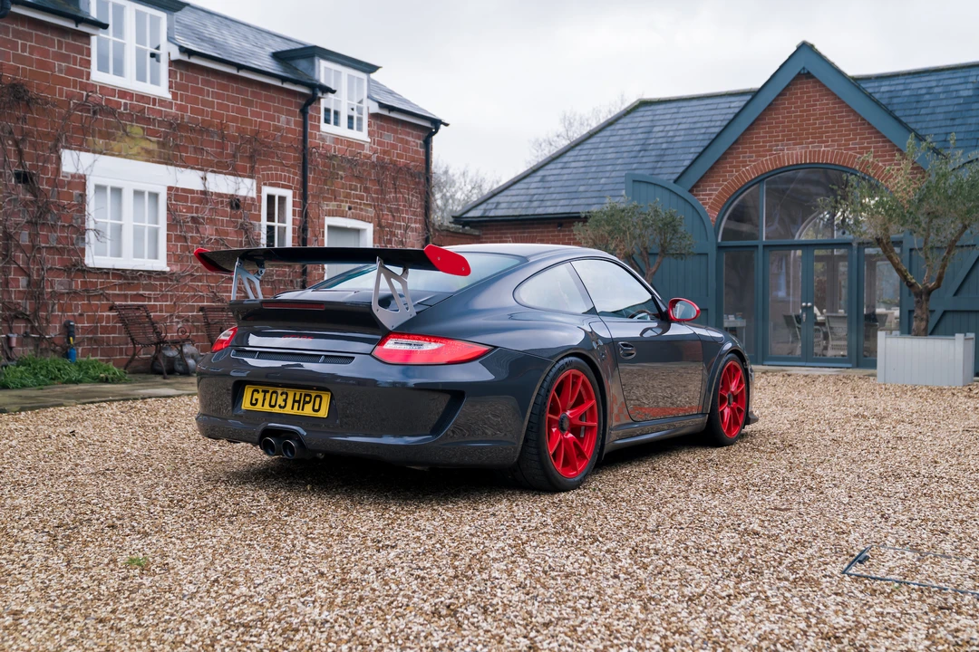 2010 Porsche 997 GT3 RS - Image 6 of 31